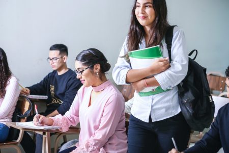 Les avantages d'opter pour une Formation commerce international