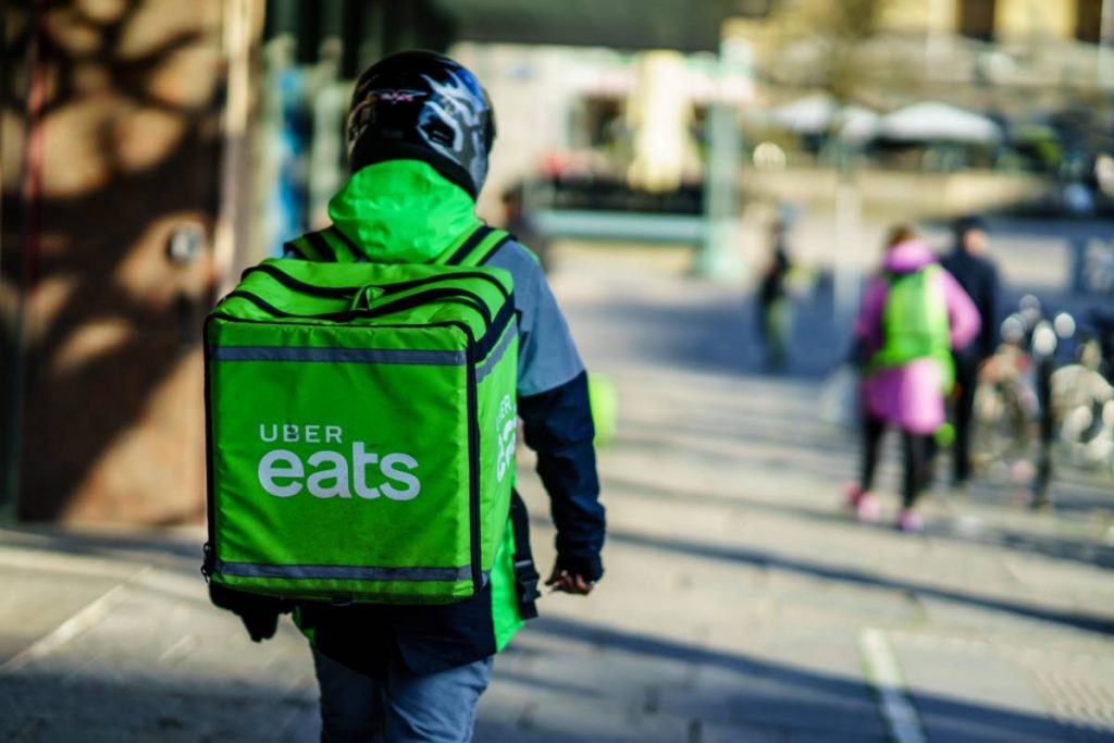 Livreur Uber Eats : gagnez un complément de revenus