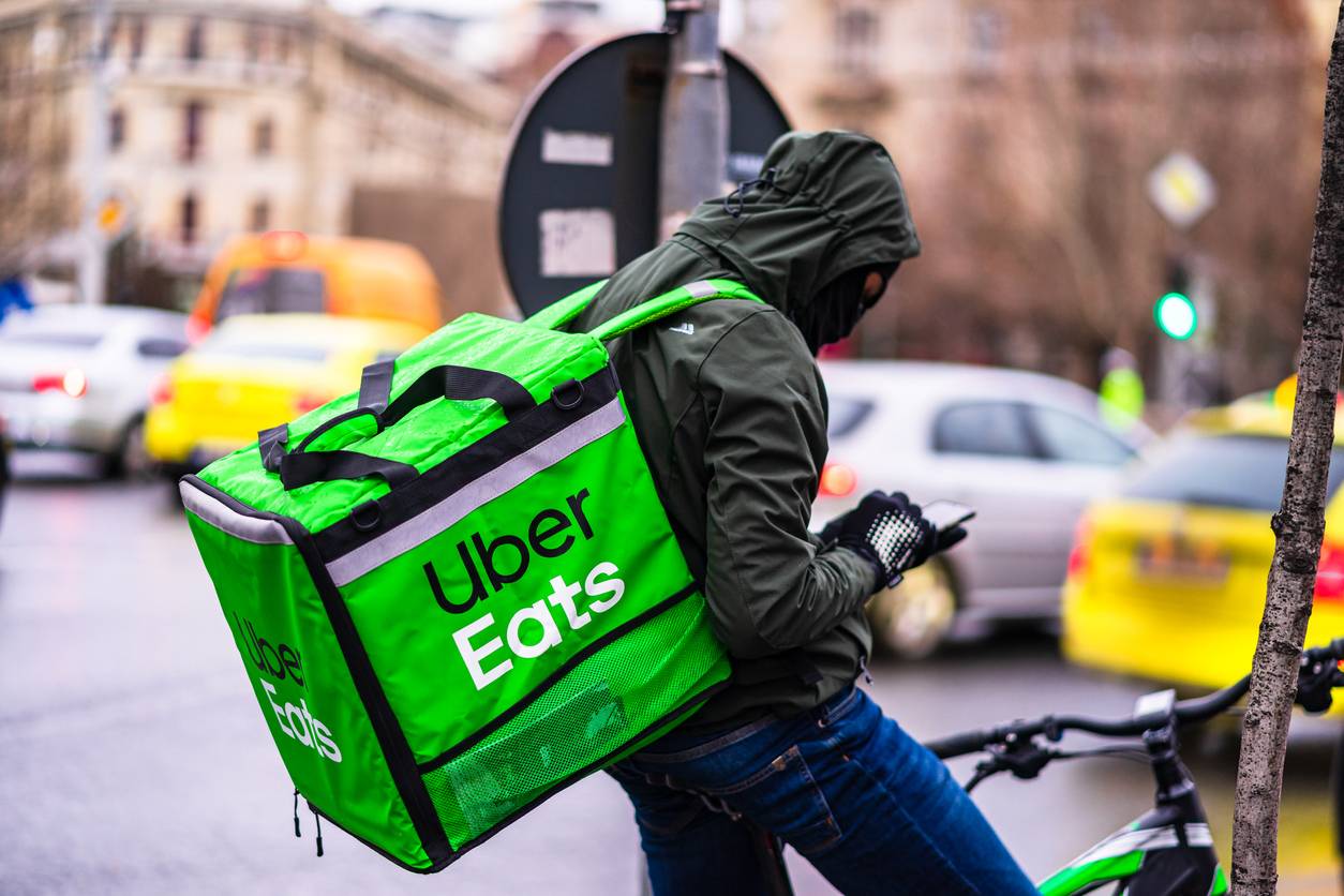 Livreur Uber Eats gagnez un complément de revenus